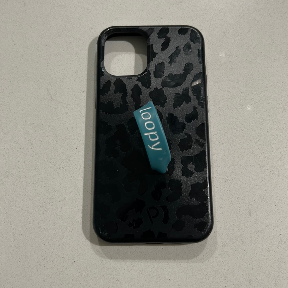 Loopy phone case